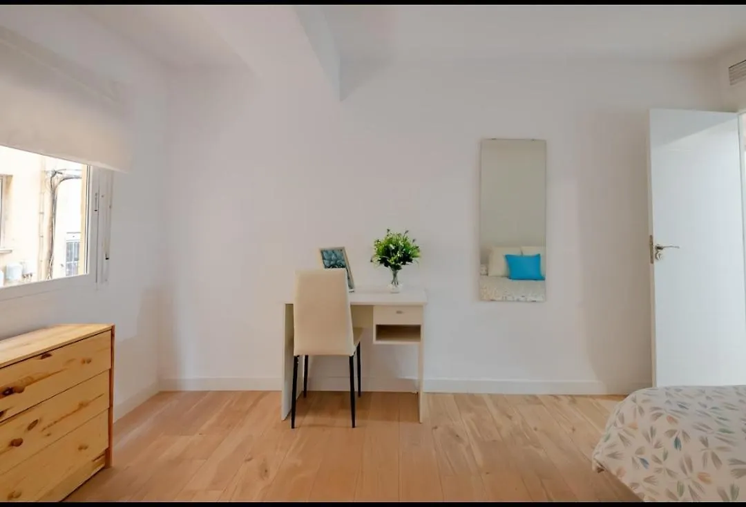 Piso Con Garaje Gratis En El Centro De Granada. Apartment Spain